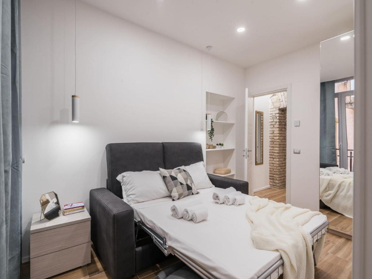 The Best Rent - Modern Three-Bedroom Apartment A Few Steps From The Colosseum Exteriér fotografie