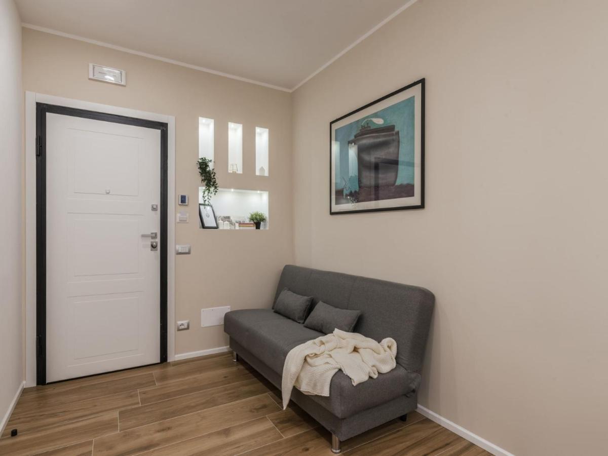 The Best Rent - Modern Three-Bedroom Apartment A Few Steps From The Colosseum Exteriér fotografie