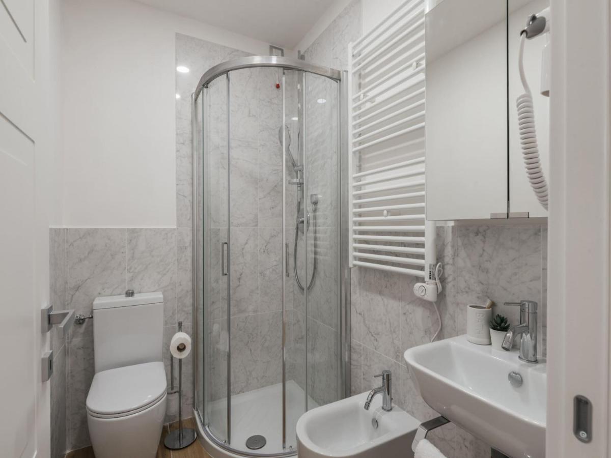The Best Rent - Modern Three-Bedroom Apartment A Few Steps From The Colosseum Exteriér fotografie