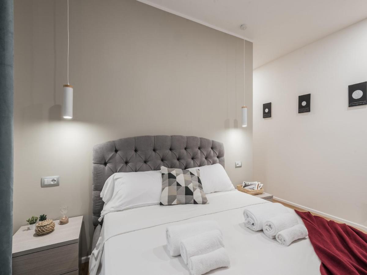 The Best Rent - Modern Three-Bedroom Apartment A Few Steps From The Colosseum Exteriér fotografie