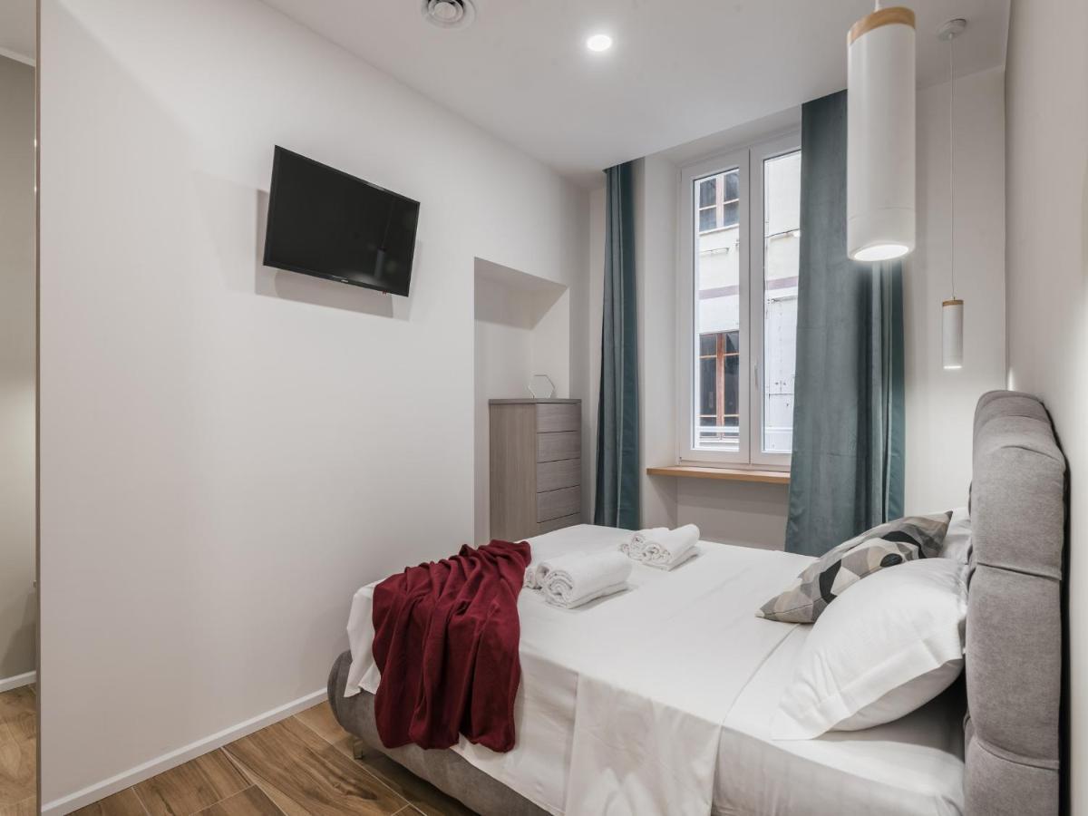 The Best Rent - Modern Three-Bedroom Apartment A Few Steps From The Colosseum Exteriér fotografie